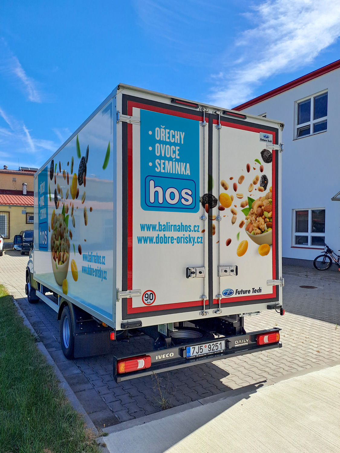 Advertising stickers for cars of the company hos - Grafický dizajn