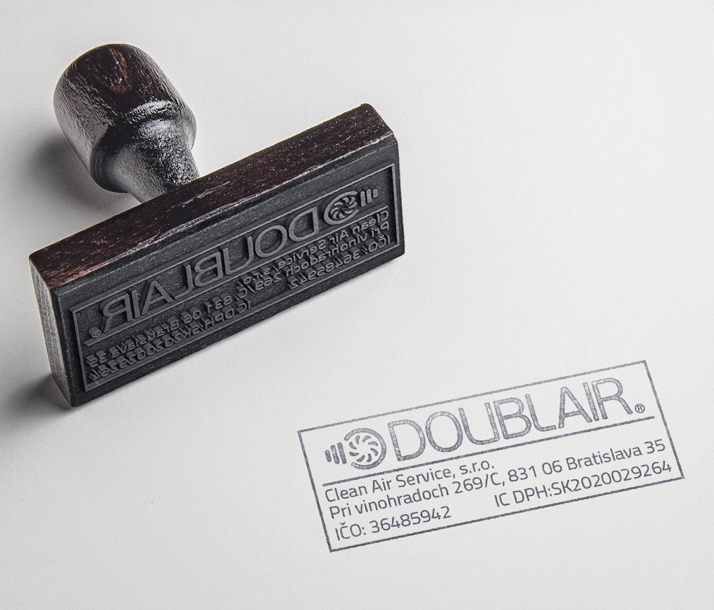 DOUBLAIR - Tvorba a návrh loga